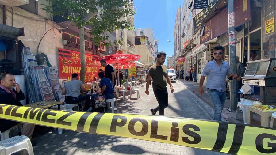 Adliye Karşısında Silahlı Kavga: 1 Yaralı