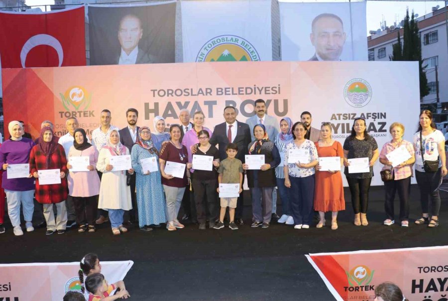 Toroslar’da Hayat Boyu Öğrenme Haftası Coşkuyla Kutlandı