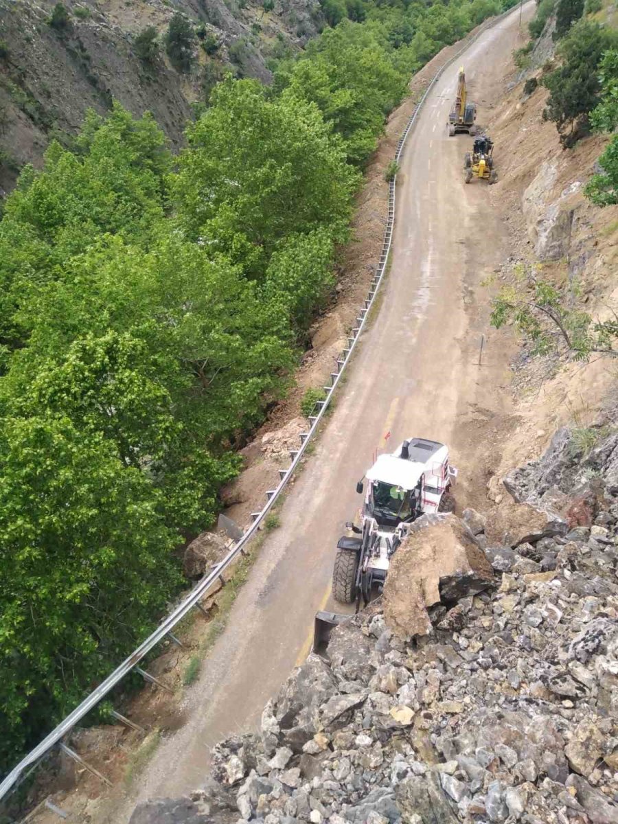 Büyükşehir’den Kapuzbaşı Şelaleleri Yolunda Önemli Çalışma