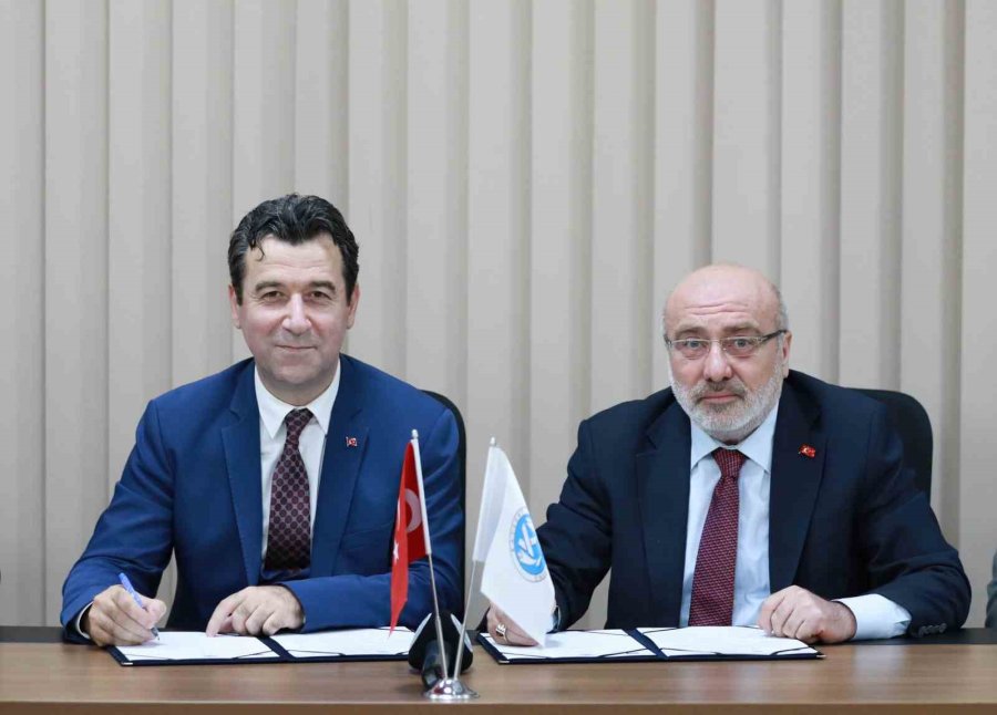 Kayü İle Uluslararası Balkan Üniversitesi Arasında İşbirliği Ve Erasmus Protokolü İmzalandı