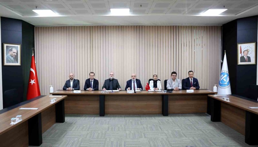 Kayü’de ‘öğrenci Ve Mezun Öğrenci İstihdamını Sağlamaya Yönelik İşbirliği Protokolü’ İmzalandı