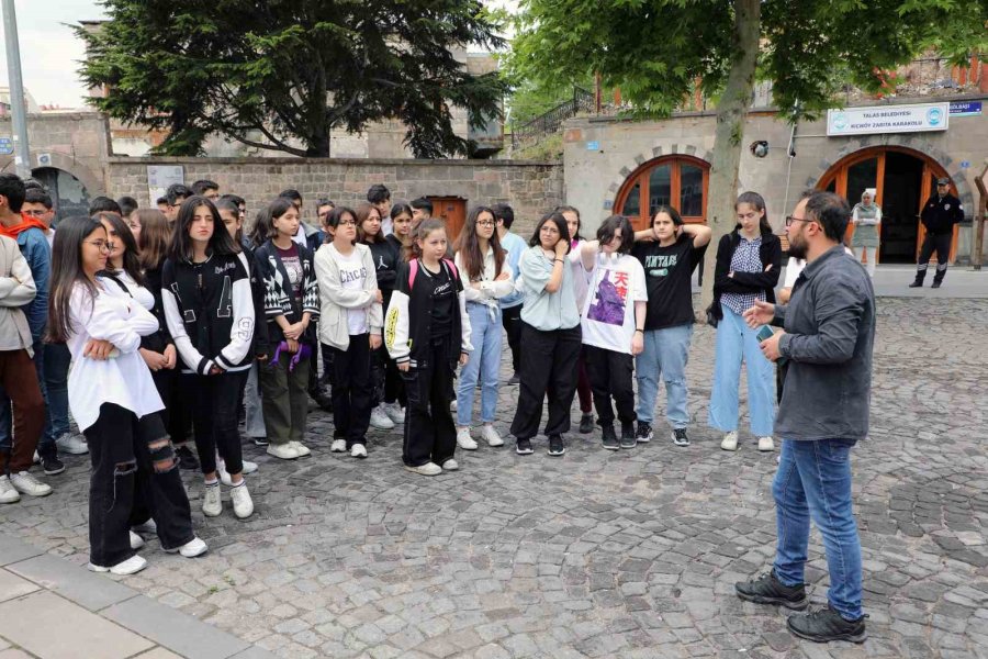 ‘rota Talas’ Gezdiriyor, Öğretiyor