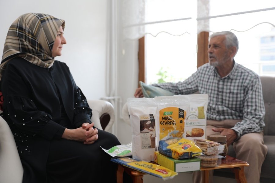 Fatma Çolakbayrakdar, Çölyaklı Aileleri Ziyaret Etti