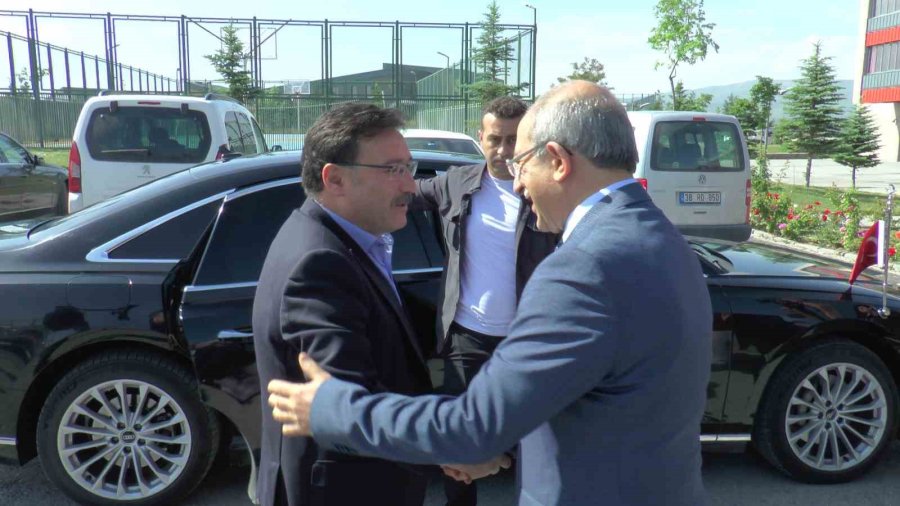 Vali Çiçek Öğrenci Meclisi’nde Gençlere Seslendi: “uyuşturucuyla Mücadelede Sizlerden Yardım İstiyoruz”