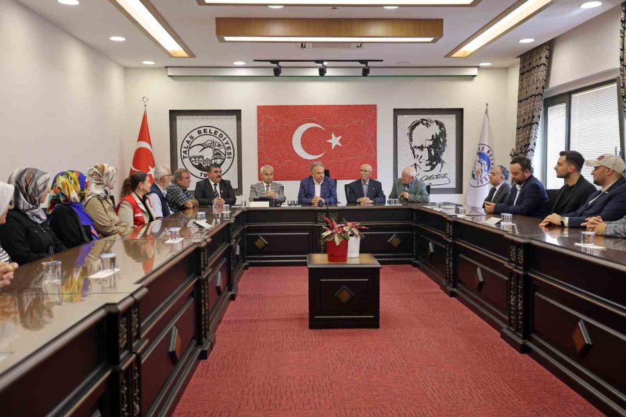 Kızılay Talas’tan Başkan Yalçın’a Teşekkür