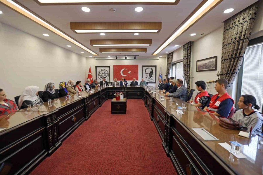 Kızılay Talas’tan Başkan Yalçın’a Teşekkür