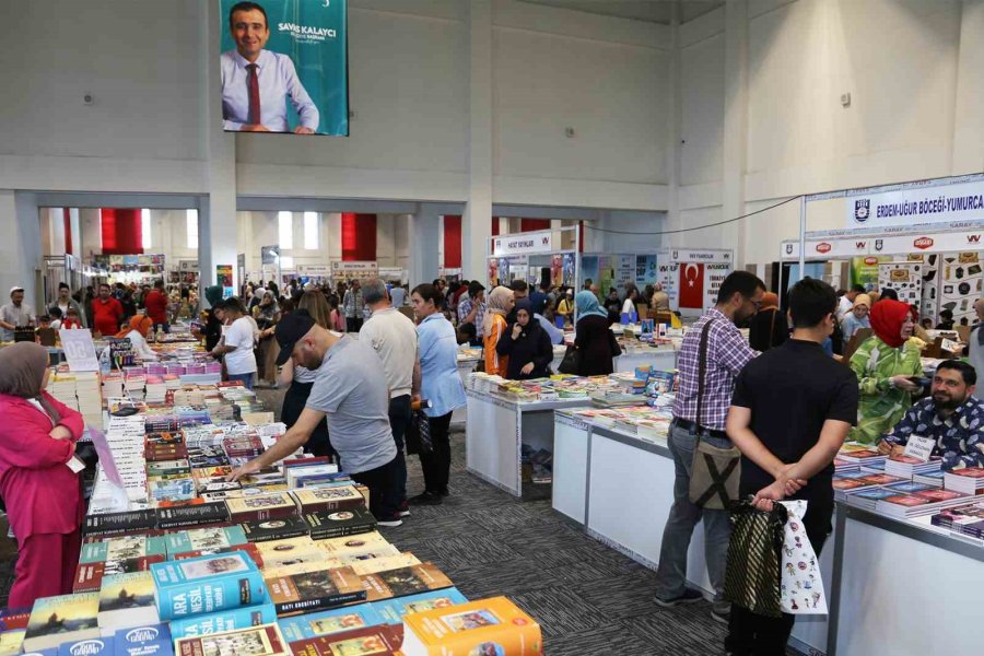 Karaman Belediyesinin Düzenlediği Kitap Günleri Sona Erdi