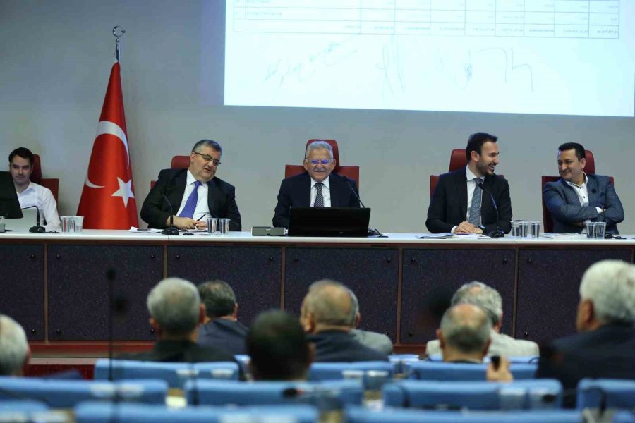 Büyükşehir Belediye Meclisi Toplandı