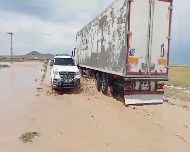 Ereğli’de Dolu Ve Sel Çiftçiyi Vurdu