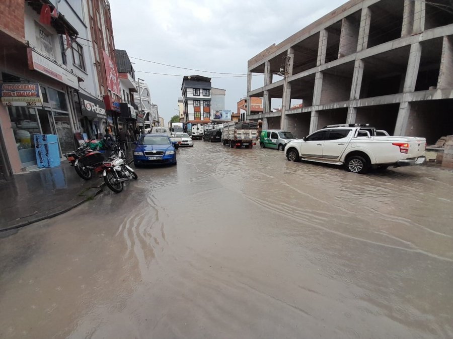 Karapınar’da Yağmur Yağışı Etkili Oldu