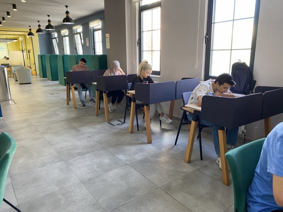 Akıl Küpü Kütüphanelerinde Tyt Ve Ayt Denemesi Yapıldı