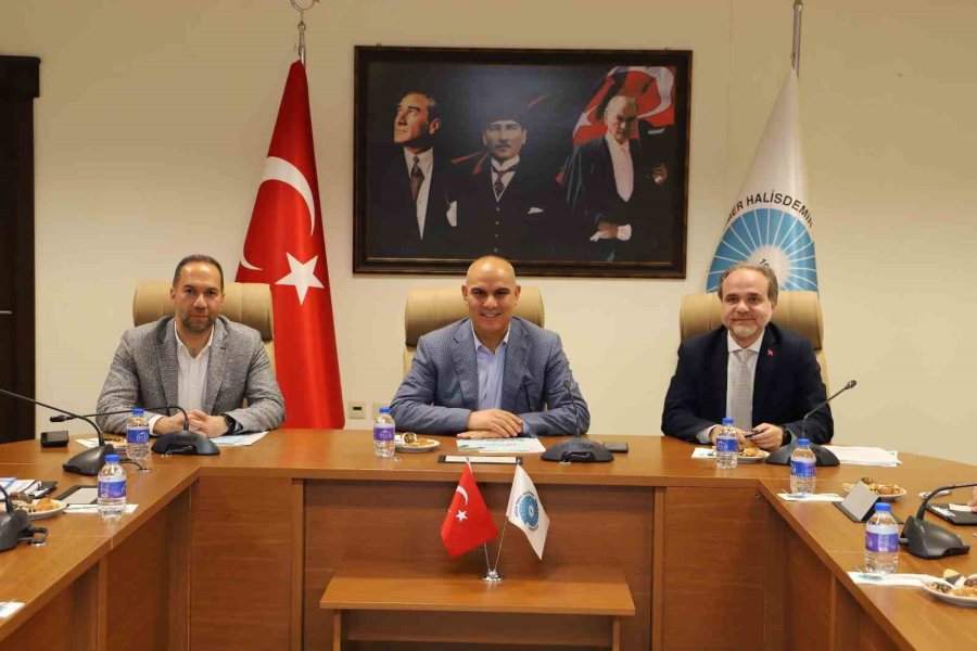 Uluslararası Niğde Elma Fuarı Yürütme Kurulu Toplantısı Yapıldı