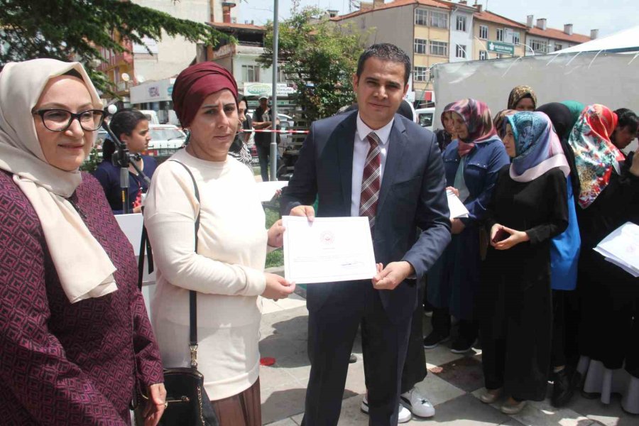 Beyşehir Adem’in Yıl Sonu Sergisi Düzenlendi