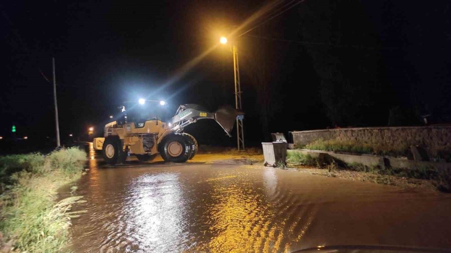 Ereğli Belediyesi Selin Etkilerini Azaltmak İçin Güce Gündüz Çalışıyor