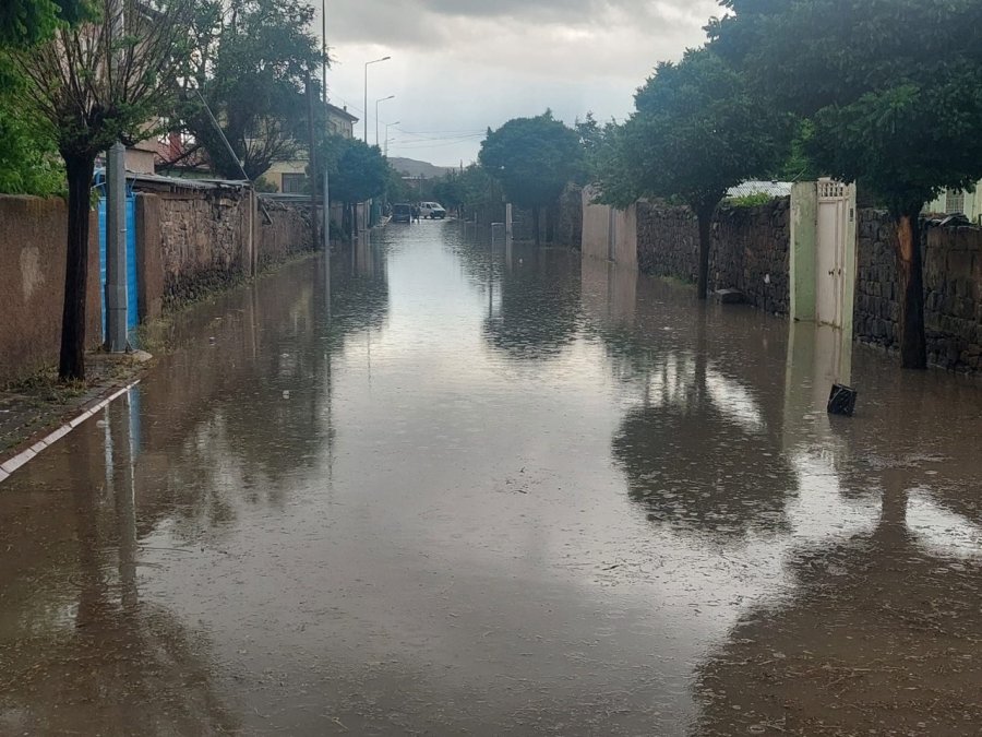 Develi Ve Tomarza’da Sel