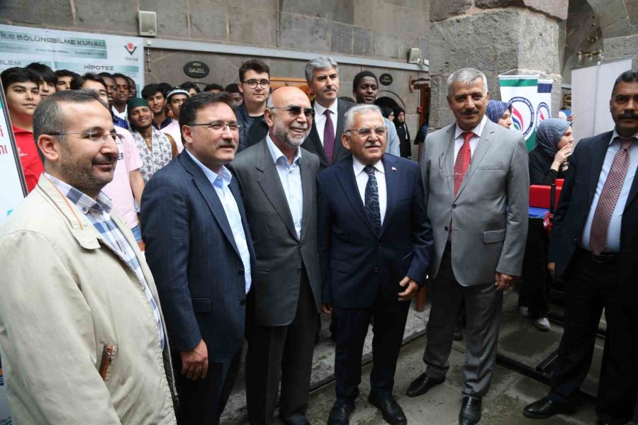 Başkan Büyükkılıç İmam Hatip Okulları Yıl Sonu Etkinliklerine Katıldı