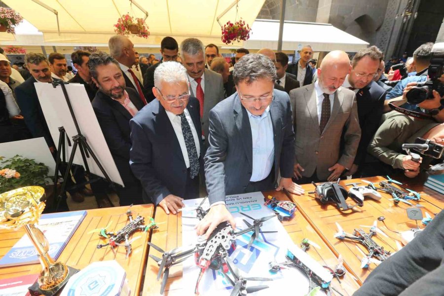 Başkan Büyükkılıç İmam Hatip Okulları Yıl Sonu Etkinliklerine Katıldı