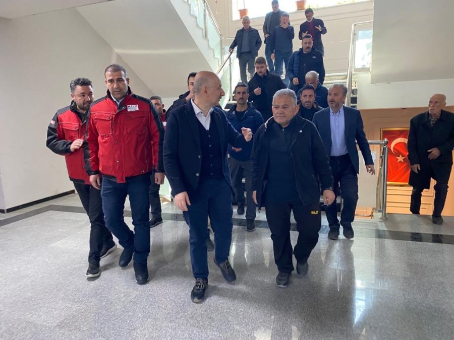 Büyükşehir Meclisi’nden Depremde Hasar Alan Adıyaman Belediyesi’ne Hibe Desteği