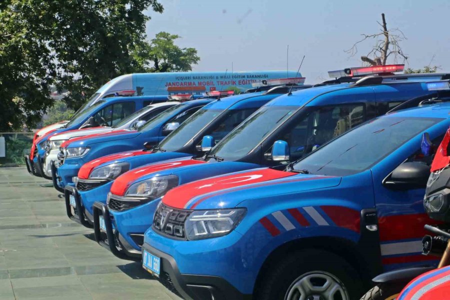 Antalya’da Turistlerin Cep Telefonları ‘jandarma’ İçin Kayda Girdi