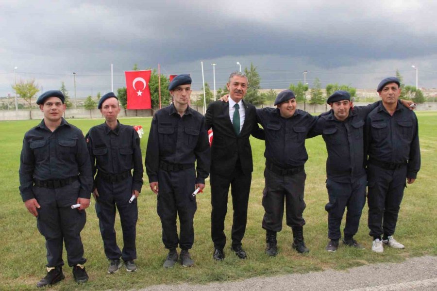 Karaman’da Bir Günlük Askerlik Yapan Engelliler Törenle Yemin Etti