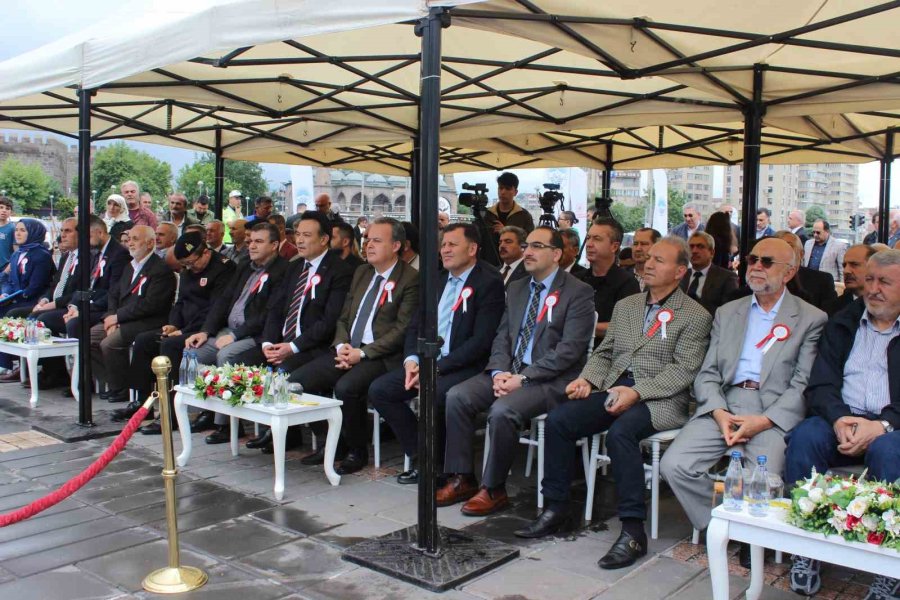 Öğrenciler Erva Yılsonu Etkinliklerinde Yeteneklerini Sergiledi