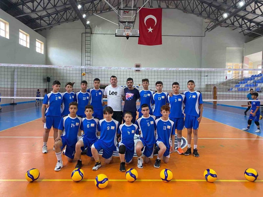 Kayseri Analig Voleybol Takımları Çeyrek Finale Yükseldi