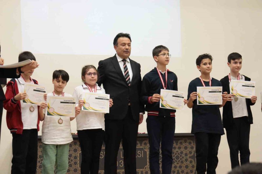 Kayseri’nin Yıldızları Ödüllendirildi