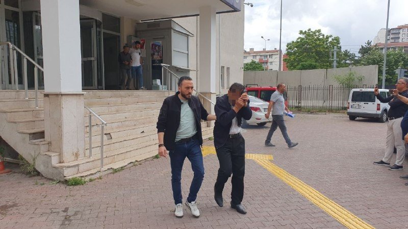 Aranan Şahıslara 40 Ekip Ve 106 Personelle Eş Zamanlı Operasyon