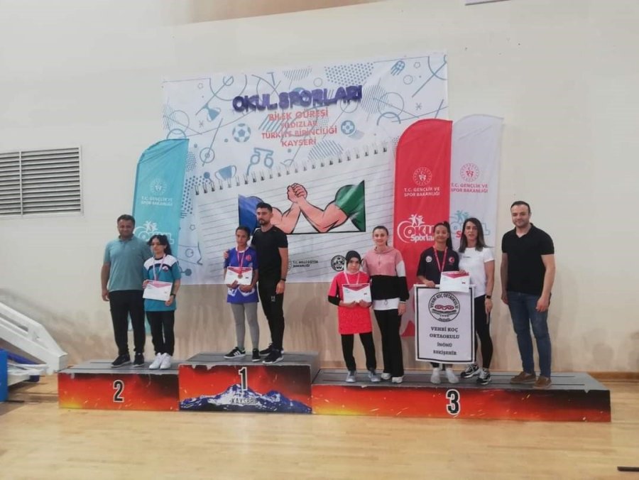 Muşlu Demir Bilek Sporcu Çift Kolda Başarıya Ulaştı