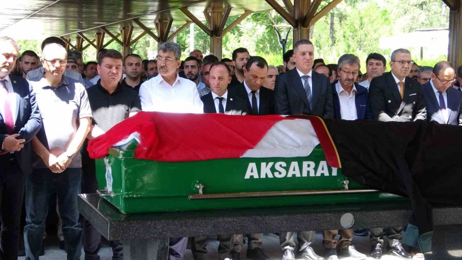 Ankara’da Ölen Avukat Belen Nesil Coşğun Aksaray’da Son Yolculuğuna Uğurlandı