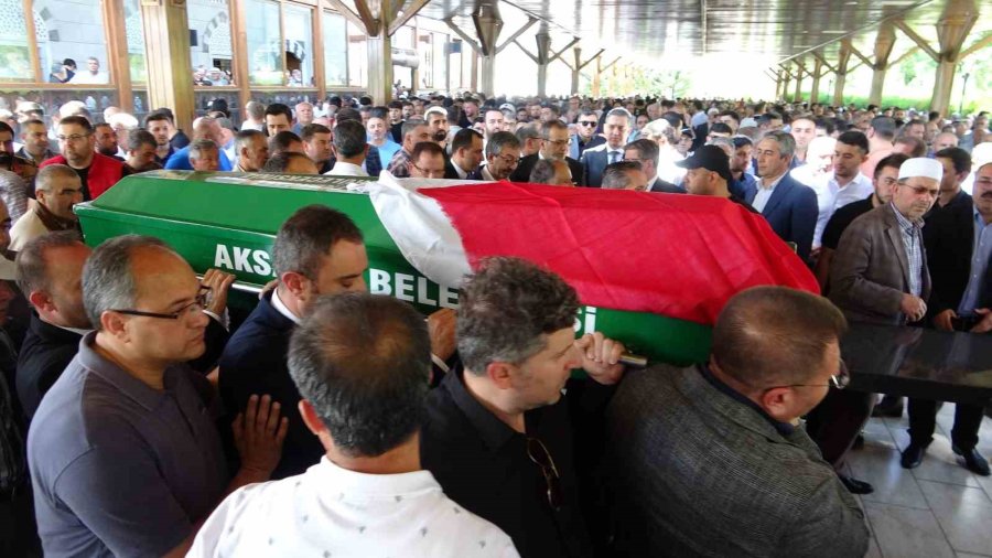 Ankara’da Ölen Avukat Belen Nesil Coşğun Aksaray’da Son Yolculuğuna Uğurlandı