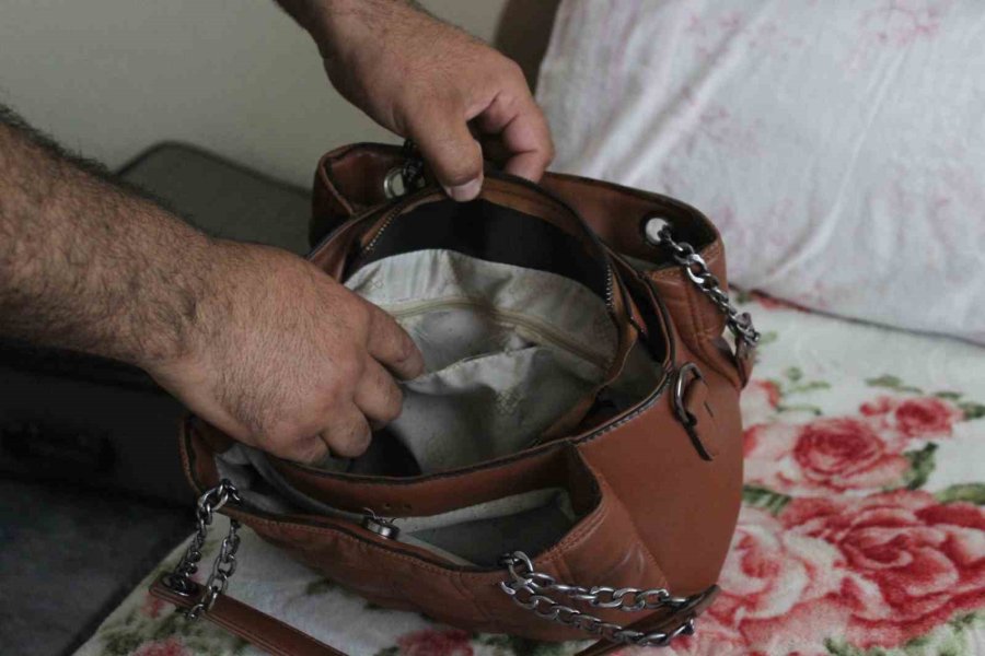 Depremzede Ailenin Umutlarını Çaldılar