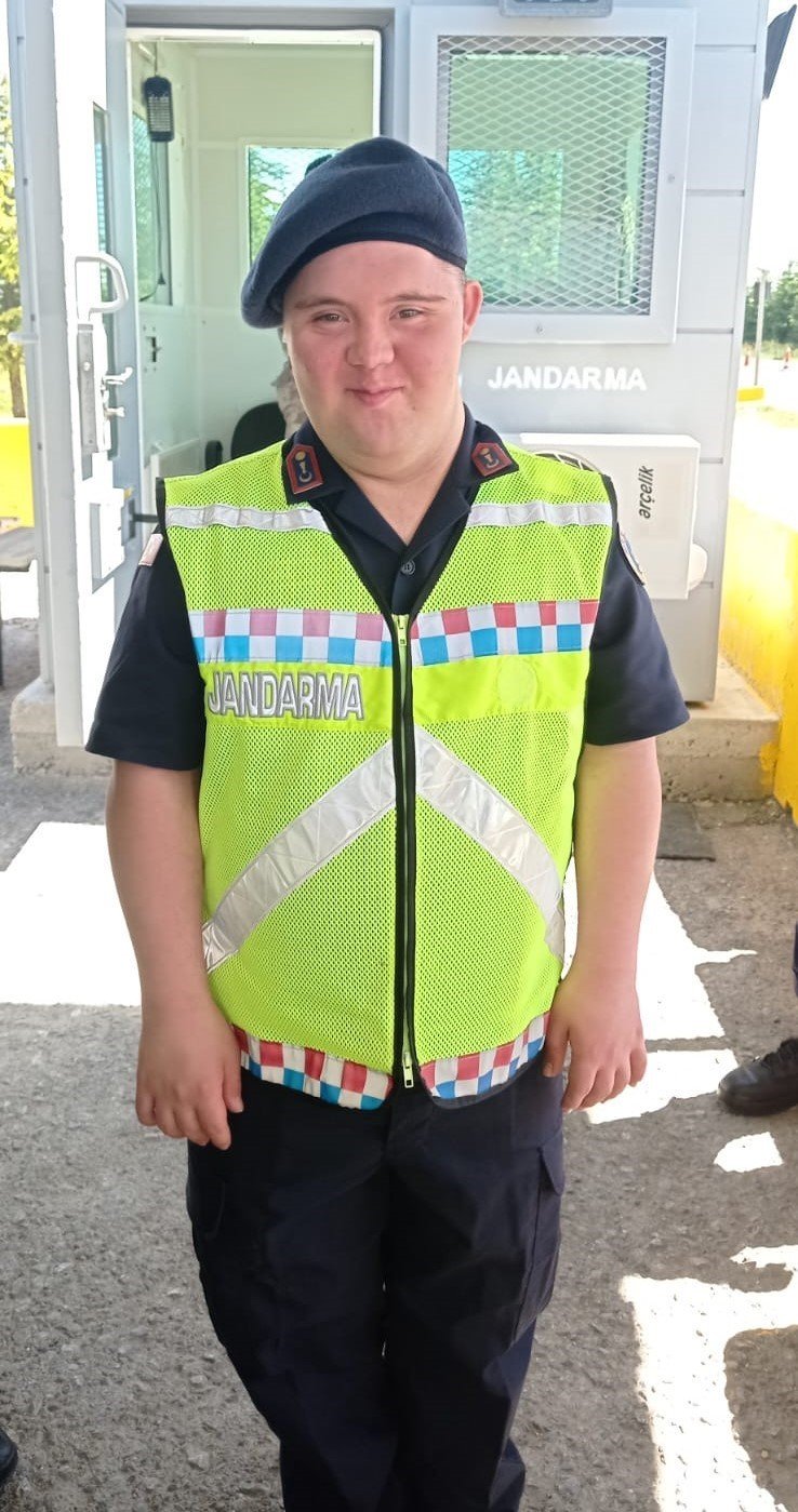 Eskişehirli Down Sendromlu Emre’nin Temsili Askerlik Sevinci