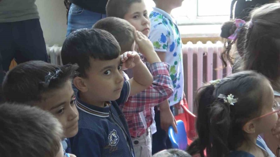 Hulusi Akar’dan Öğrencilere: “okuyacaksınız Ve Ülkemize, Memleketimize Yararlı İnsanlar Olacaksınız”