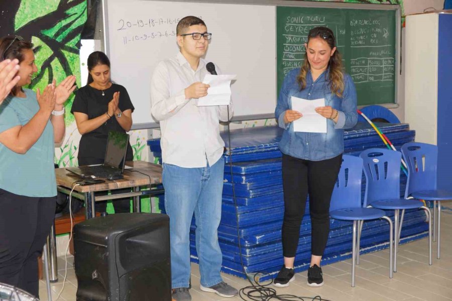 Karaman’da Askerliklerini Tamamlayan 21 Engelli, Düzenlenen Eğlencede Gönüllerince Eğlendi