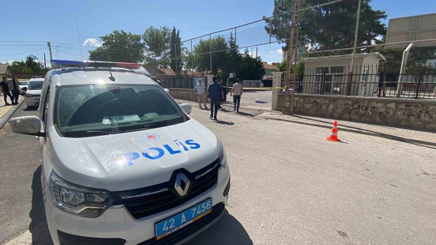 Okul Önündeki Cinayetin Nedeni Alacak Verecek Meselesi Çıktı