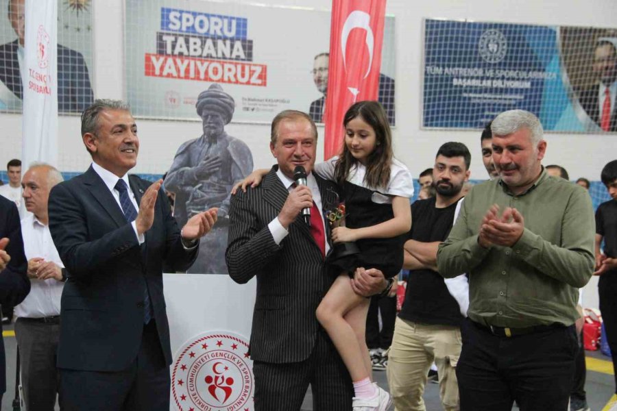 Gençler Tekvando Türkiye Şampiyonası Duygusal Anlarla Başladı