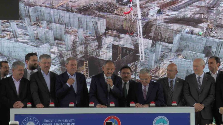 Bakan Özhaseki: “deprem Bölgesindeki Kent Merkezlerinde ‘yerinde Dönüşüm’ Yapacağız”