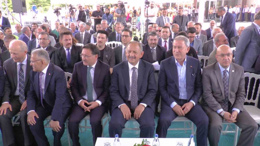 Bakan Özhaseki: “deprem Bölgesindeki Kent Merkezlerinde ‘yerinde Dönüşüm’ Yapacağız”