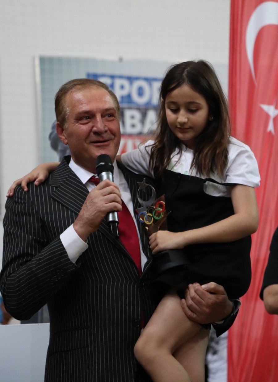 Gençler Tekvando Türkiye Şampiyonası Duygusal Anlarla Başladı
