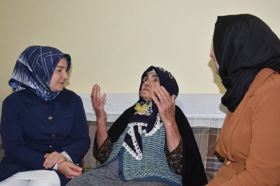 Başkanın Eşi Fatma Çolakbayrakdar, ‘gönül Kazan’ı İle Gönülleri Kazanmaya Devam Ediyor