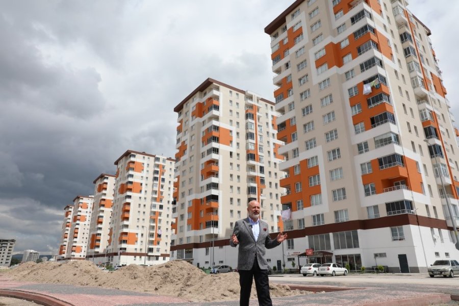 Başkan Çolakbayrakdar; “dönüşümle Sosyal Odaklı Örnek Bir Mahalle İnşa Ediyoruz”