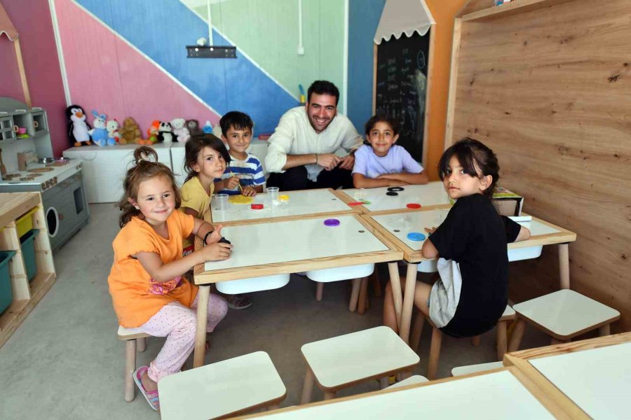 Mersin Büyükşehir Belediyesi Adıyaman’da Konteyner Kentin Yapımını Tamamladı