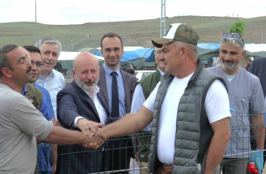 Vatandaşın Kurban Pazarlığı Belediye Başkanından