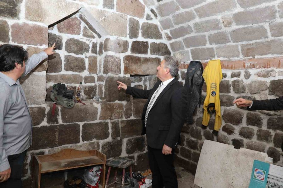 5 Asırlık Tarihi Gön Han Yakında Yeniden Hayat Bulacak