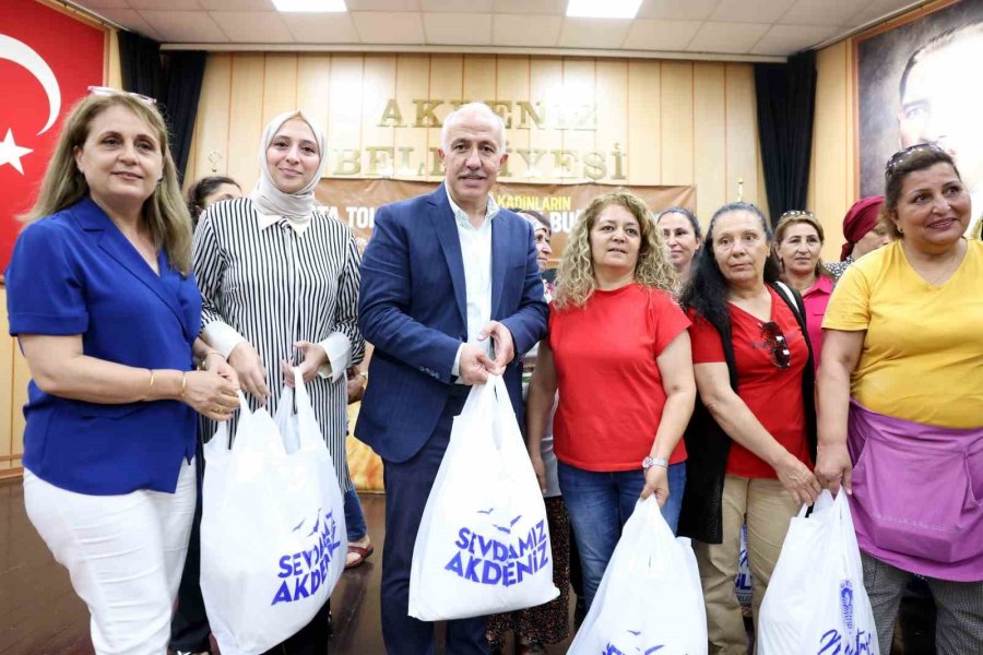 Karakılçık Buğdayından Elde Edilen Unlar, Kadın Kooperatiflere Hediye Edildi