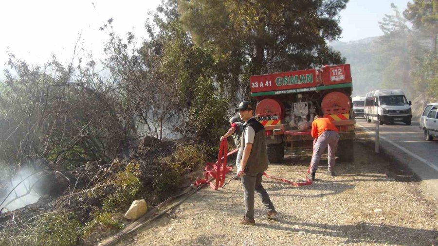 Mersin’de Bahçe Yangını Ormana Sıçramadan Söndürüldü