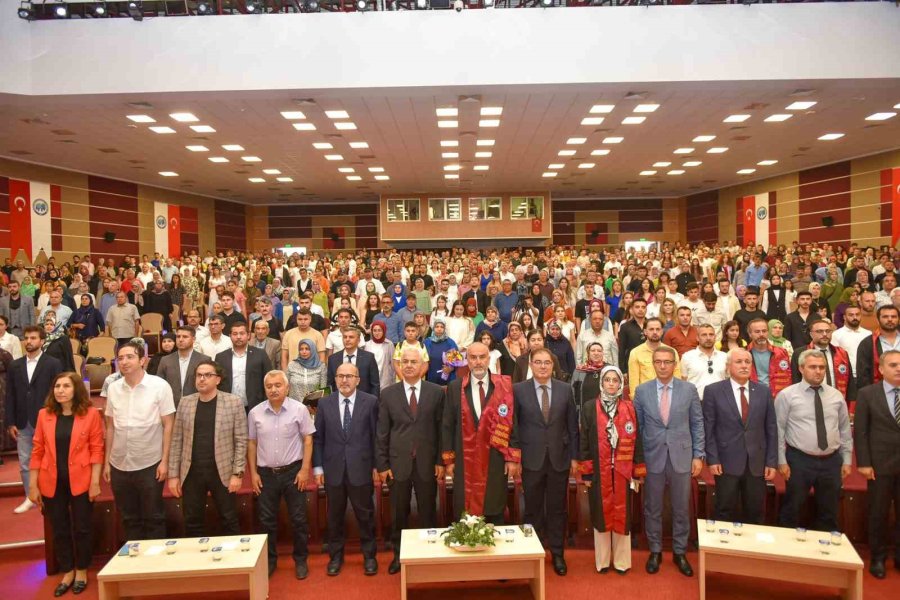 Kmü’de Mezuniyet Sevinci Devam Ediyor