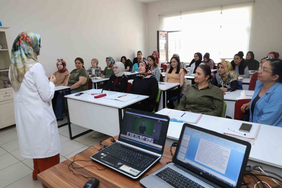 Kaymek’ten Bir İlk Daha: Türk İşaret Dili Sınavına Hazırlık Kursu
