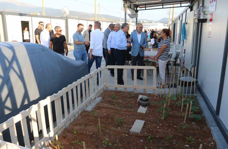 İskenderun’a Kurulan Kos Konteyner Kent Yaşam Merkezi’nin Açılışı Yapıldı